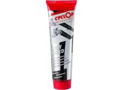 Cyclon Stay Fast Carbonpasta Anti-Størrelse Blanding 150ml