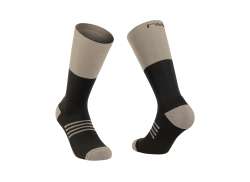 Northwave Extreme Pro High Cycling Socks Black/Sand - XS 34-